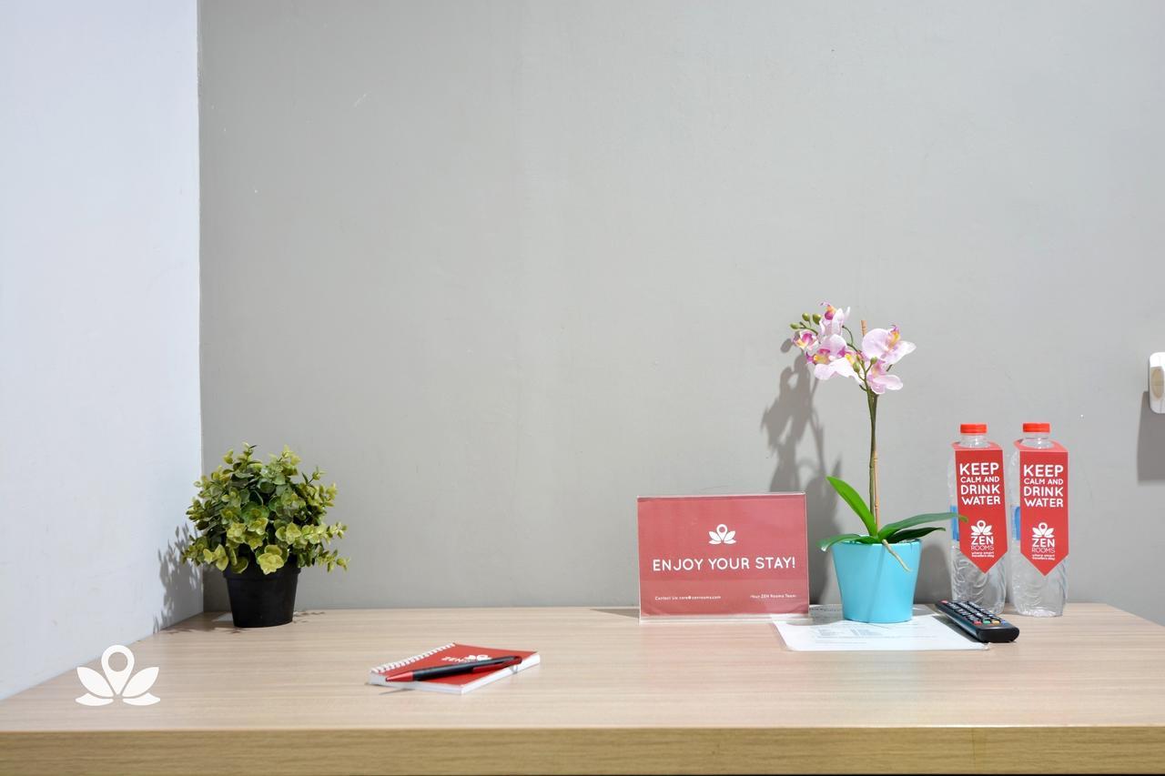 Zen Rooms Karet Pedurenan Cakarta Dış mekan fotoğraf